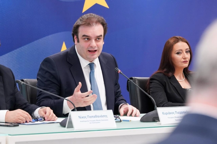 Пиеракакис: Договорот ЕУ - САД става крај на повеќемесечната неизвесност, Грција би сакала нулта царини