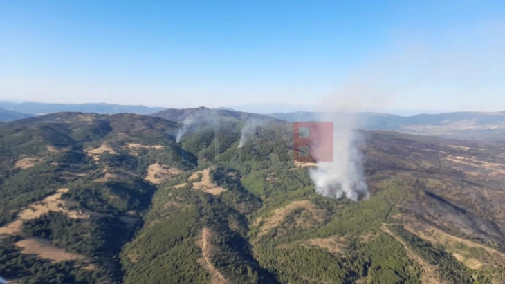 ЦУК: 26 пожари на отворен простор, 11 активни, четири под контрола и 11 изгаснати