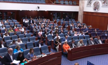 Është miratuar ligji me të cilin nxënësit nga shkollat fetare do të mund të japin maturën shtetërore dhe të regjistrohen në universitete