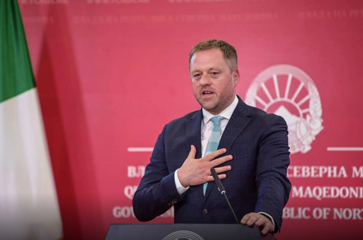 Ирскиот министер за европски прашања и одбрана Бирн денеска во Скопје