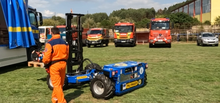 Словенечкиот екипаж ja започнa мисијата за гаснење на пожарот на планината Готен