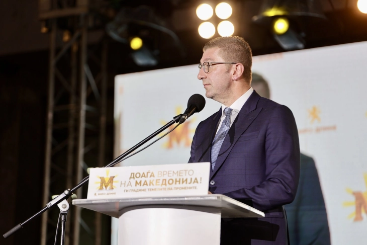 Мицкоски: Поединци од СДС потпалуваат за да има политички пожари, а го бранат и Коцевски како последен бастион кој го брани нивниот криминал