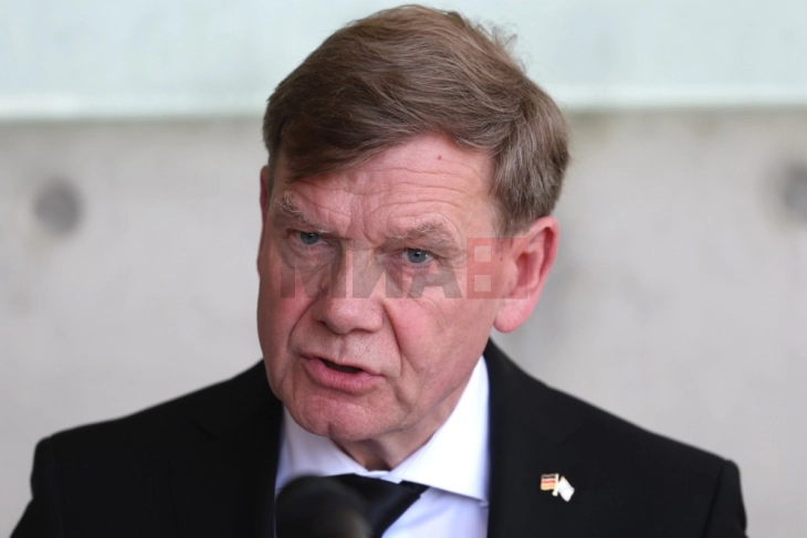 Vadefull: Negociatat për zgjidhje me dy shtete duhet të fillojnë menjëherë