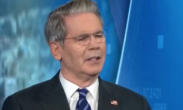 Скот Бесент: Имаме основи за трговски договор со Кина, остануваат технички прашања