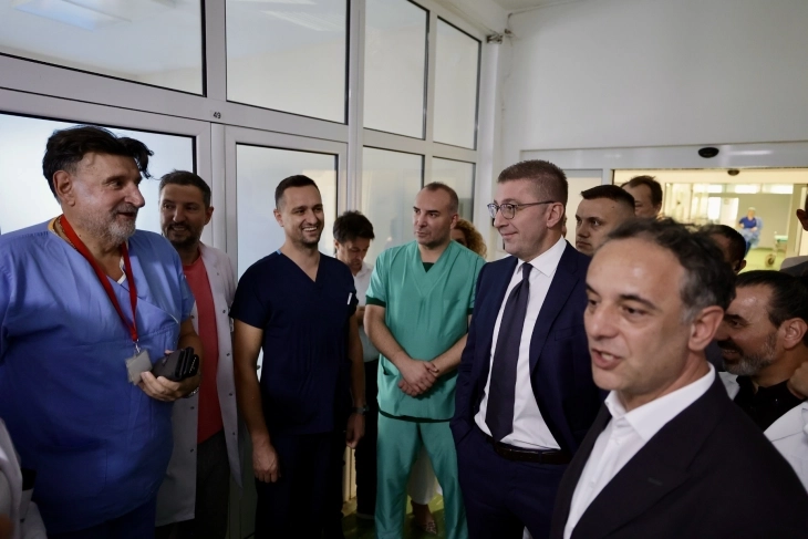 Mickoski: Përgjysmohen tarifat e ShBA-së për Maqedoninë, po negociojmë për tarifa edhe më të ulëta