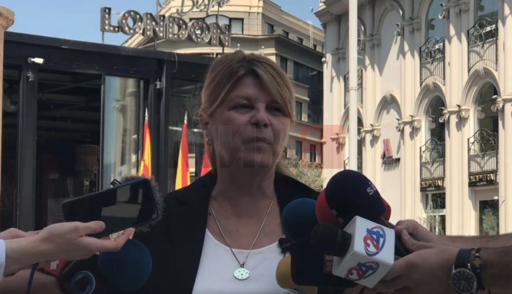 Шукова: Не смееме да ги заборавиме тие кои се бореа за нашата држава, но и дека треба да градиме нова иднина кон ЕУ