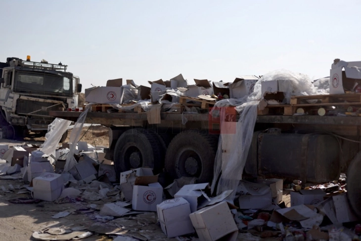 Во Газа денеска влегле само 36 камиони со хуманитарна помош, потребни се најмалку 600