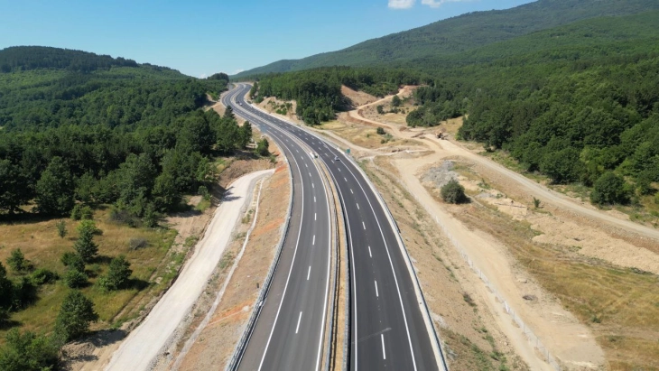 Од утре времен режим на сообраќај на патот Градско - Дреново