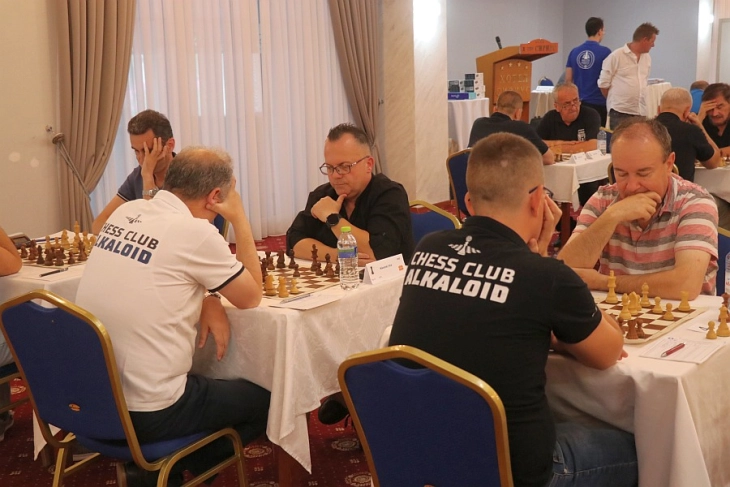 Шахистите на Алкалоид водечки по четири кола на државното првенство