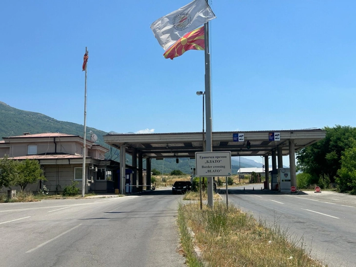 Само за викендот преку ГП „Блато“ кај Дебар минале 13 603 патници