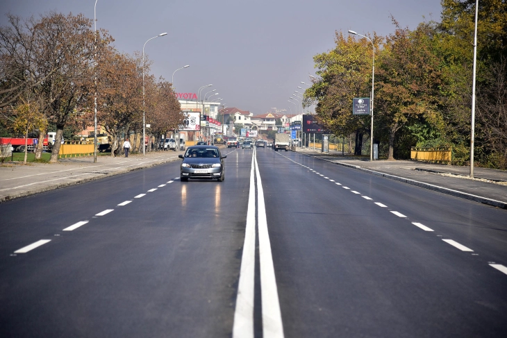 МВР поднесе пријави против лица кои дивееле со автомобил по скопските булевари