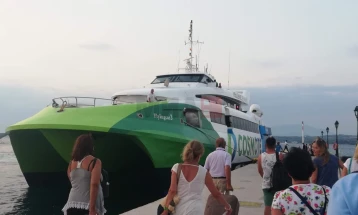 Ishujt e vegjël grekë po shqyrtojnë mundësinë për vendosjen e taksës turistike për vizita njëditore