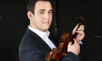 Британска вечер на „Охридско лето“ со маестро Џек Либек на виолина во пијано придружба на Катја Апикшева