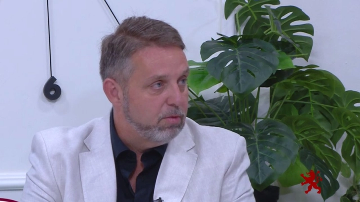 Лукровски: Планираме проект со кој би го разиграле кејот на Вардар, со локали и спортски терени  за рекреација  на младите