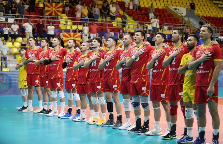 Пораз од Бугарија и трето место на турнирот „Чајка“ за македонските одбојкари