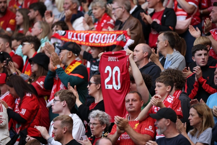 Ливерпул ќе ги донира приходите од продажбата на дресовите на Жота во добротворни цели