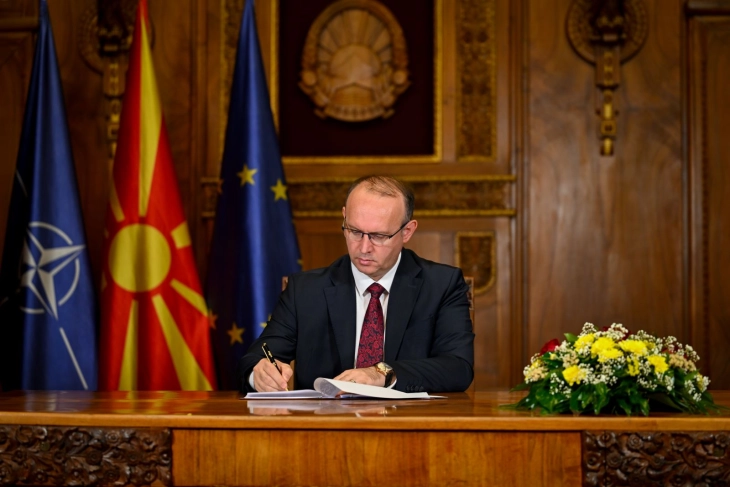 Kryetari i Kuvendit i shpalli zgjedhjet lokale më 19 tetor