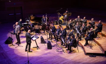 Националниот џез оркестар со нигерискиот уметник Шеон Кути вечерва на „Охридско лето“