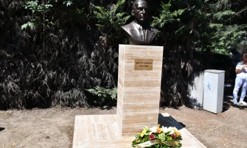 Во Кисела Вода поставено ново спомен-обележје на Цветан Димов