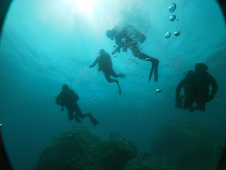 Продолжува потрагата по изчезнатиот нуркач во Охридското Езеро