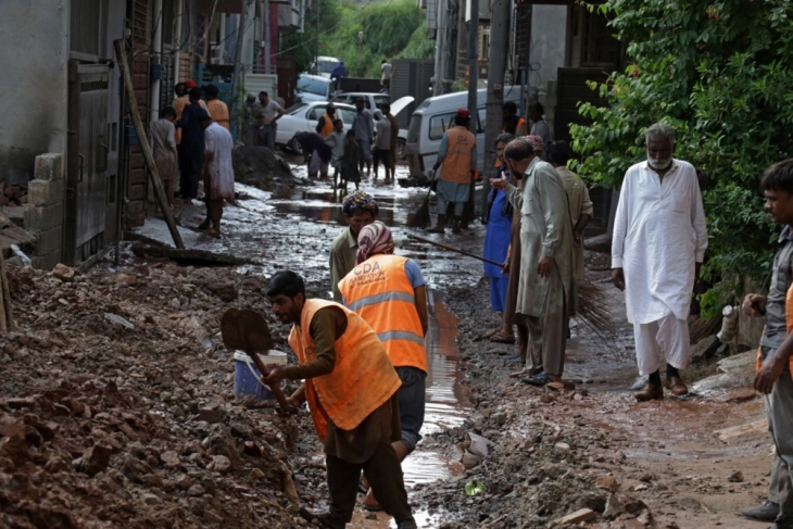 Shtatë persona e humbën jetën në përmbytjet në Pakistanin verior