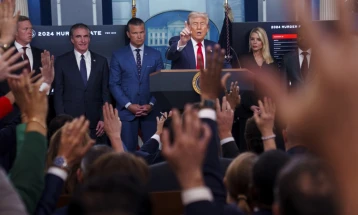 Трамп: За две минути од разговорот со Путин ќе знам дали може да се постигне договор за војната во Украина