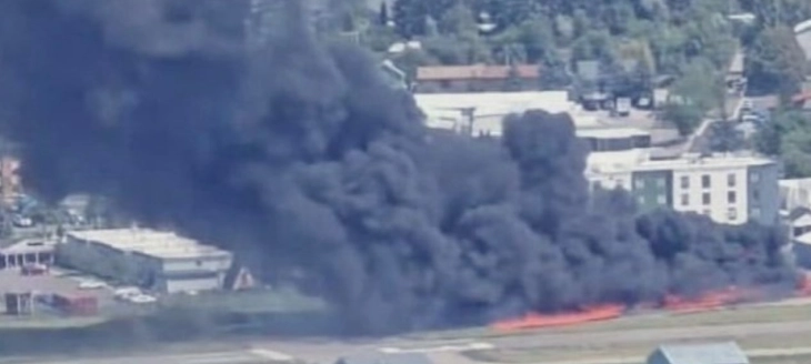 Një aeroplan i vogël u rrëzua në pistë dhe u ndesh me disa aeroplanë të parkuar në shtetin amerikan të Montanës