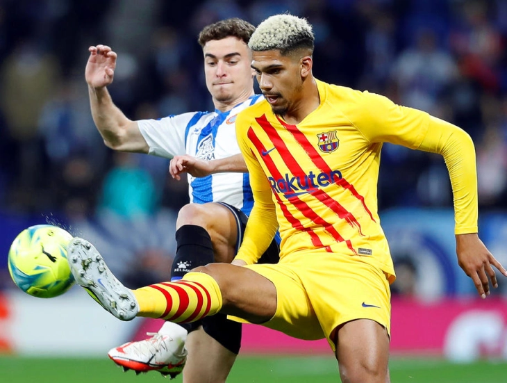 Натпревар од Ла Лига помеѓу Виљареал и Барселона планиран да се одржи во САД на 21 декември