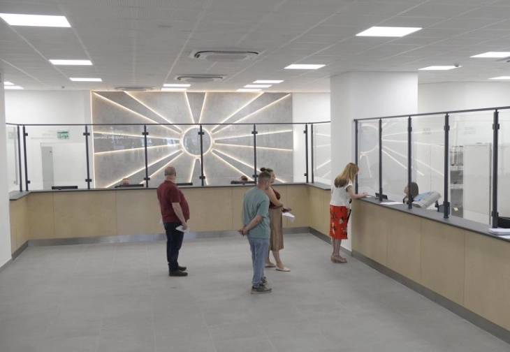 Шалтерот за издавање уверение за државјанство во МРТВ ќе работи до 19 часот