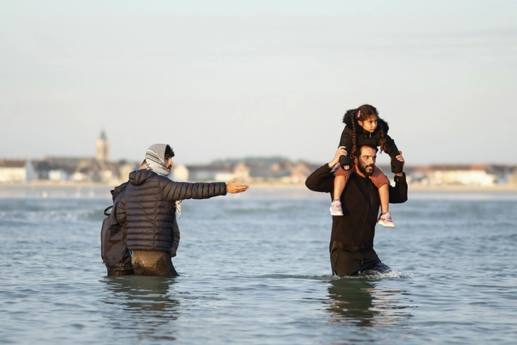 Mbi 50.000 emigrantë përmes La manshit mbërritën në Britani të Madhe që nga ardhja e laburistëve në pushtet