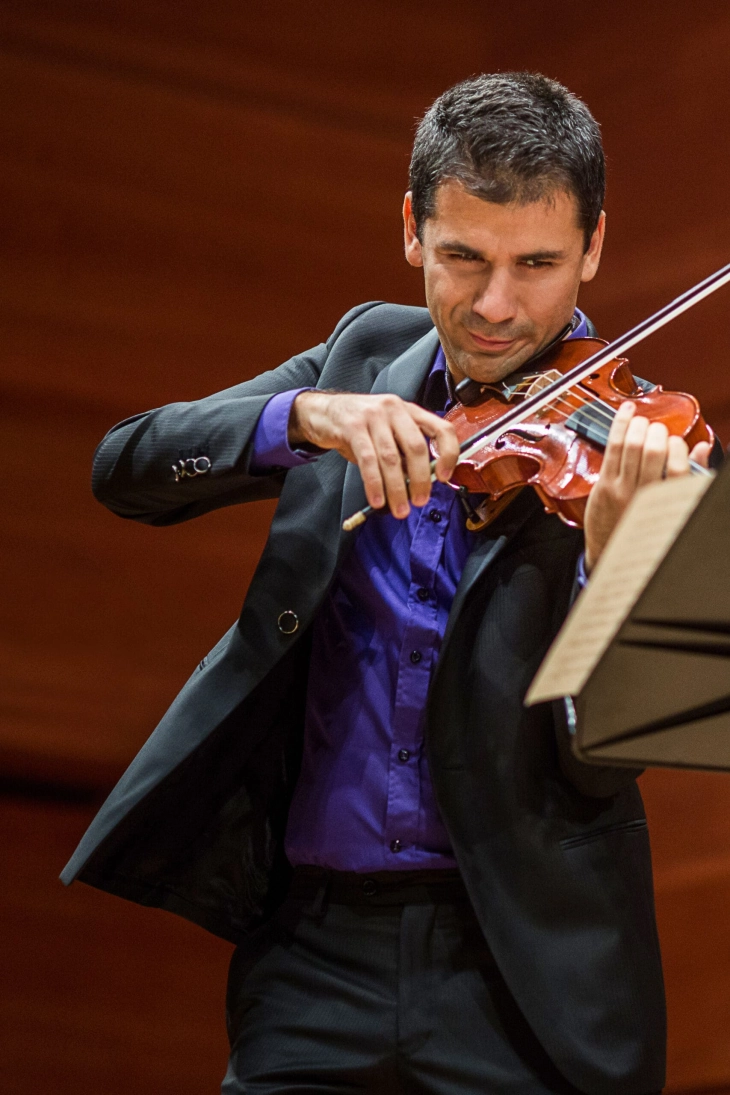 Концерт на виолинистот Емилио Перцан на „Охридско лето“