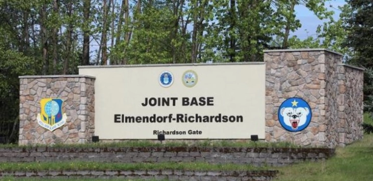 Си-Ен-Ен: Трамп и Путин ќе се сретнат во воздухопловната база Елмендорф-Ричардсон во Енкориџ