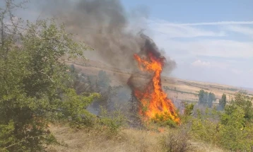 QMK: Tre zjarre aktive nga 33 në ambiente të hapura në 24 orët e fundit