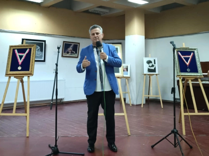 Изложба за спортските успеси на борачот Шабан Трстена во Гостивар