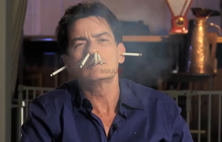 Чарли Шин и неговиот јавен пад поради дрогата во документарец