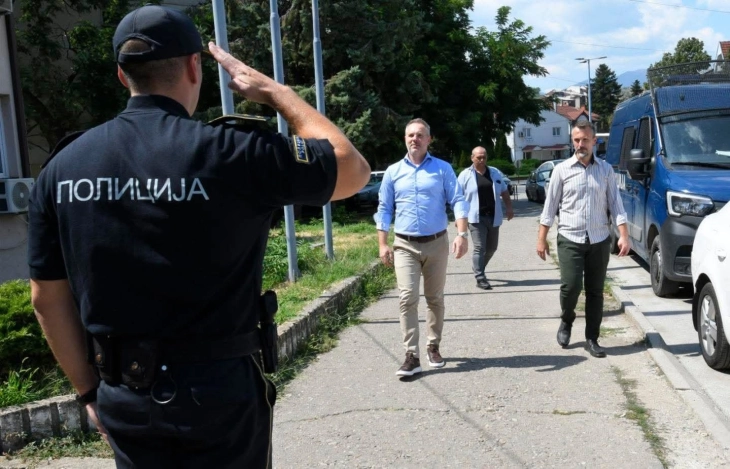 Drejtori i BSP-së Janev në terren me policinë në Koçan dhe Berovë