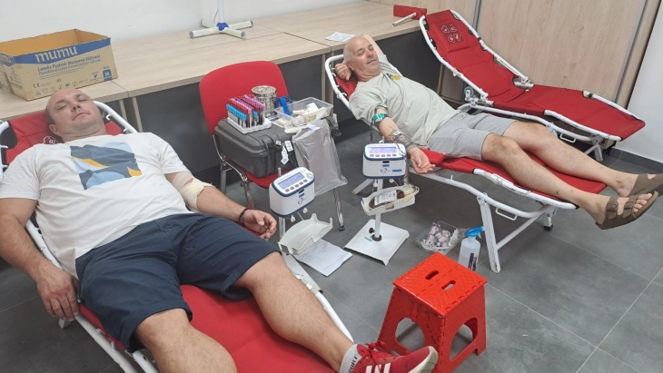 Собрани 33 крвни единици на вонредната крводарителска акција во Црвен крст Кочани