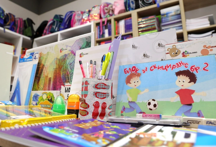 Prices of school supplies to drop by 10-15 percent: gov't