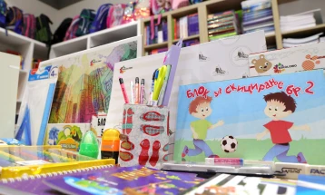 Prices of school supplies to drop by 10-15 percent: gov't