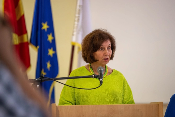 Сиљановска-Давкова на Меѓународниот семинар за македонски јазик: Продолжете да се грижите за ендемското, автохтоно „семе“ на македонистиката