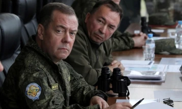 Медведев: Средбата покажа дека преговори се можни без никакви предуслови