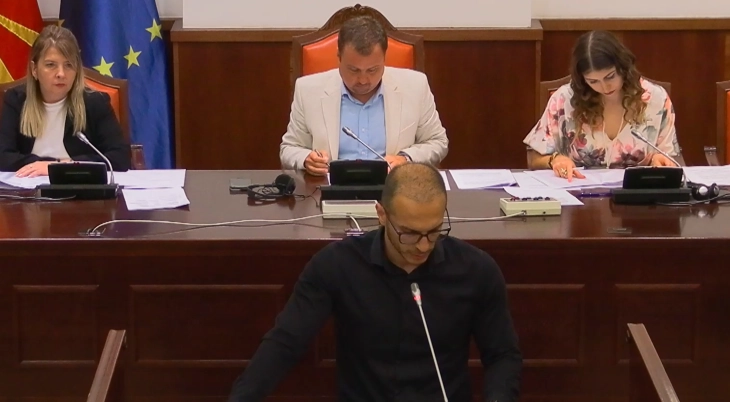 На Комисија прифатен амандманот на Левица независните кандидати да соберат потписи од 0,5 отсто од запишаните избирачи во ИЕ, за решението треба да се гласа и на пленарна седница