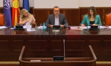 Komisioni pranoi amendamentin e së Majtës që kandidatët e pavarur do të duhej të mbledhin nënshkrime nga 0.5 përqind e votuesve të regjistruar në NJZ, vendimi duhet të votohet gjithashtu në seancë plenare