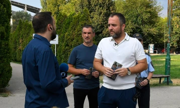 Тошковски со превентивна кампања за повозрасните: Граѓаните да не наседнуваат на измами со лажни сообраќајки, веднаш да пријават во полиција