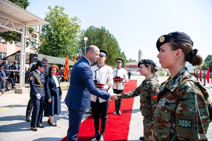 Мисајловски: Триесет и трети роденден на Армијата - 33 години напредок, 33 години безбедност на татковината и сигурност на граѓаните