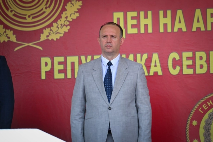 Претседателот на Собранието, Гаши присуствуваше на прославата по повод Денот на Армијата