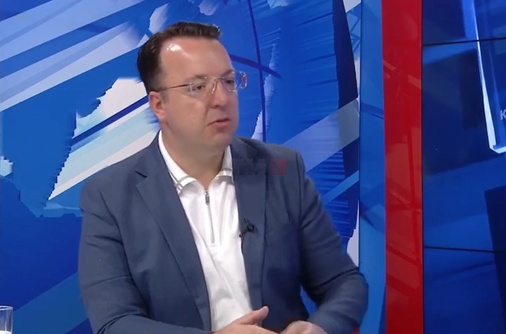 Nikollovski: Prioritetet e Qeverisë janë rikonstruimi i Korridorit 10 dhe rrethrrotullimi i  Shkupit