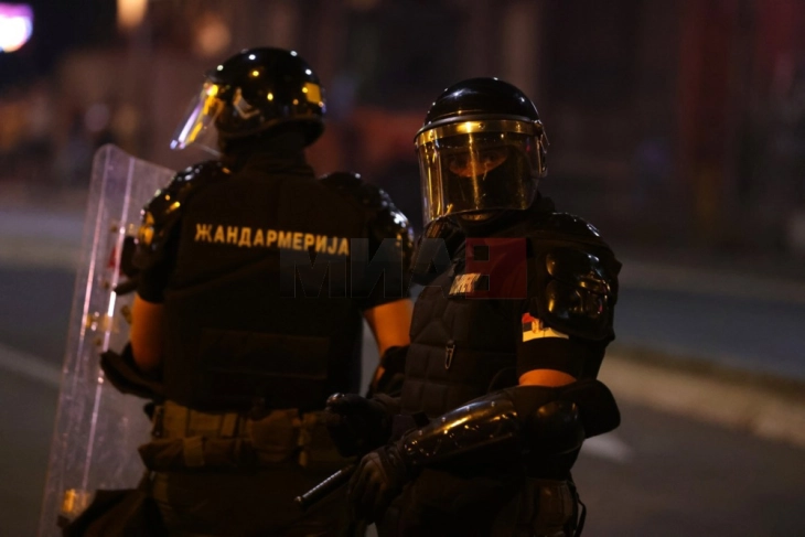 Амбасадорот на ЕУ во Белград бара темелна истрага за евентуална прекумерна употреба на сила врз демонстрантите