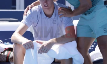 Alkaraz fitoi Mastersin në Sinsinati, Siner e dorëzoi ndeshjen për shkak të sëmundjes