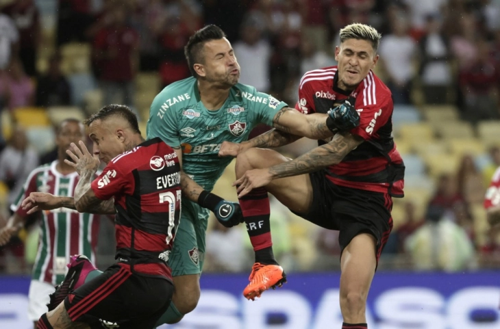 Бразилскиот голман Фабио го собори рекордот на Шилтон